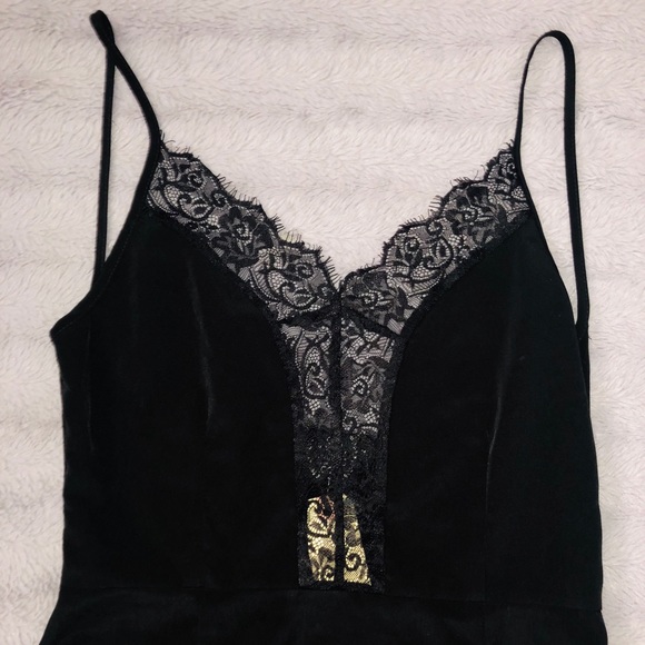 Dresses & Skirts - Spaghetti Strap dress with lace design